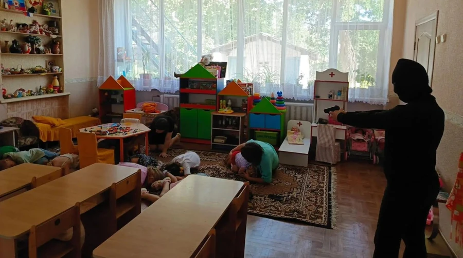 Taken hostage and held at gunpoint: how children in Russian kindergartens and schools are being prepared for terror attacks