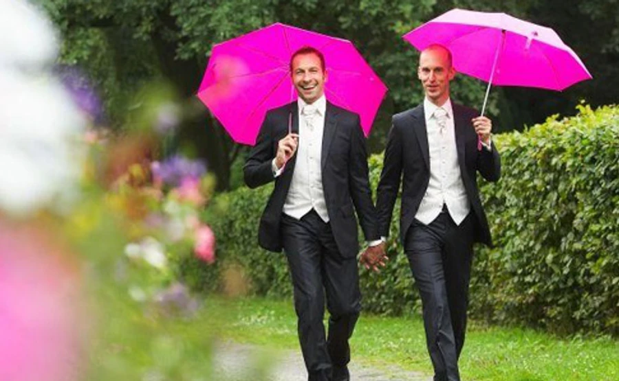 Кабмін хоче легалізувати одностатеве партнерство