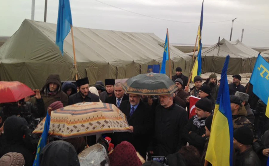 Активисты блокады Крыма покидают свои блокпосты