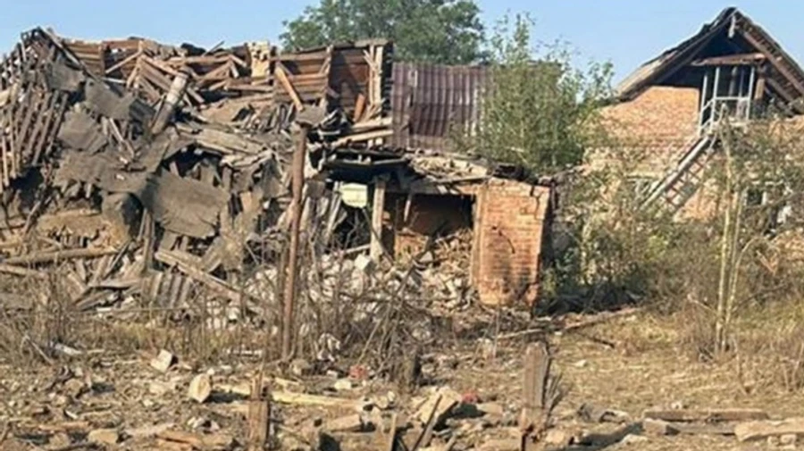 Росіяни скинули ФАБ-250 на Костянтинівку і атакували авто волонтерів у Родинскому: є загибла і поранені