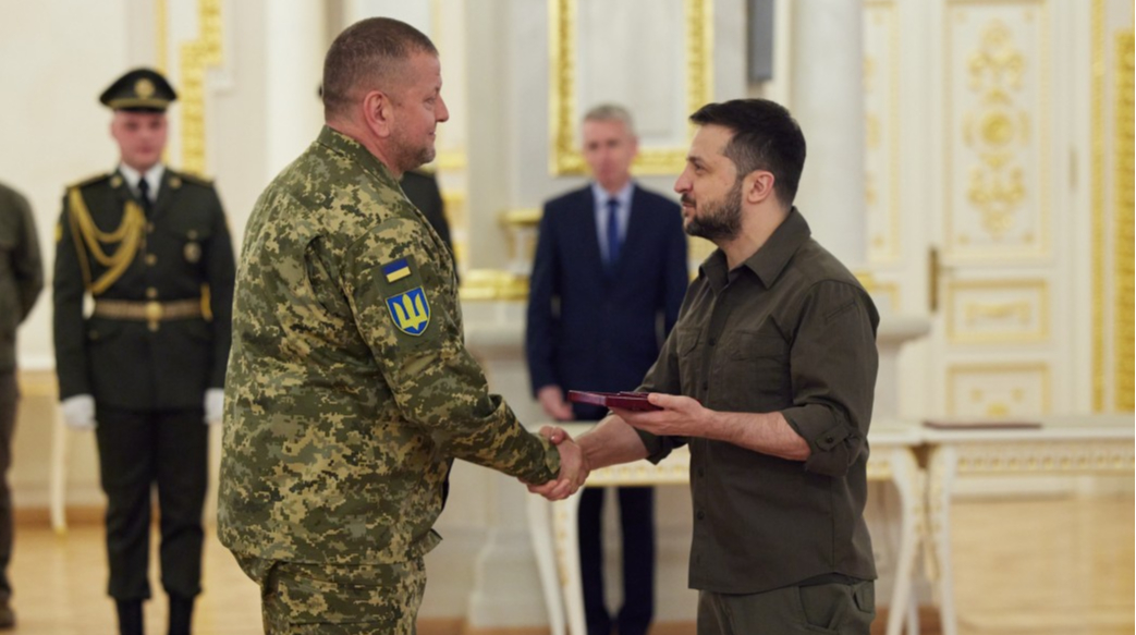 Залужного викликали на зустріч до Зеленського, де його відмовляли від президентських амбіцій – УП