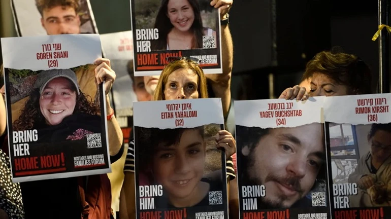 Hamas ready to release all Russian hostages as two are closest friends