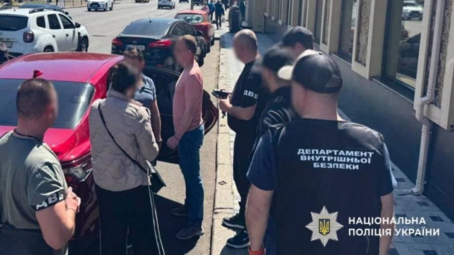 В Одесі затримали псевдоадвоката, який за $15 тис. обіцяв вирішити питання з ТЦК