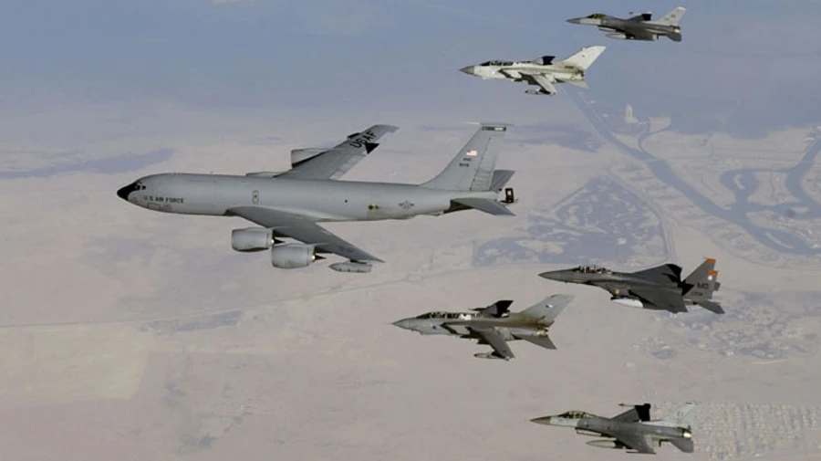 США и Запад обсуждают предоставление Украине истребителей – FT