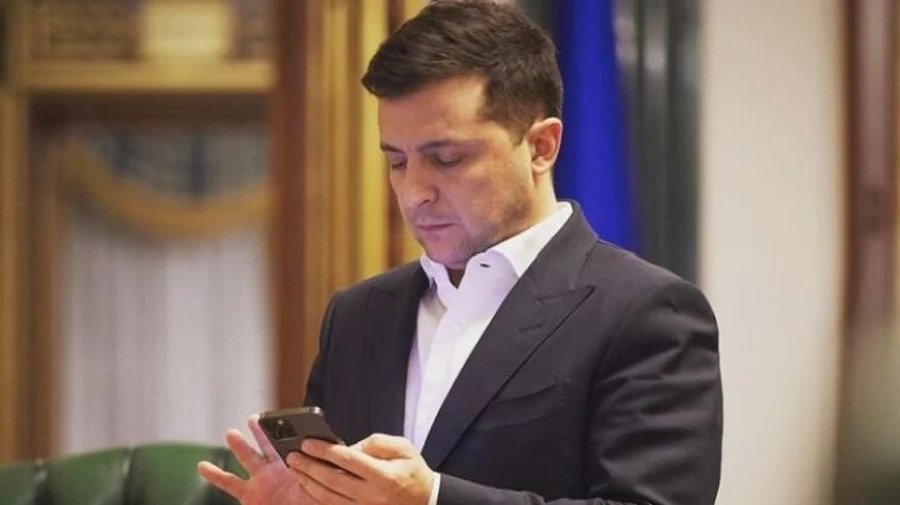 24 серпня Україна увійде в режим paperless – Зеленський