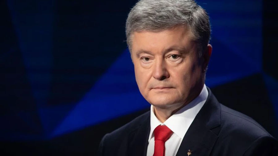 Порошенко: Пом’якшення карантину – ризиковане рішення, але вихід є 