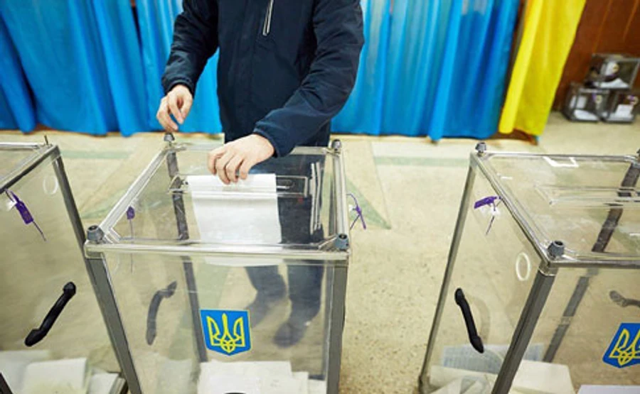 Шукайте жінку: на вибори не пускатимуть занадто чоловічі партії