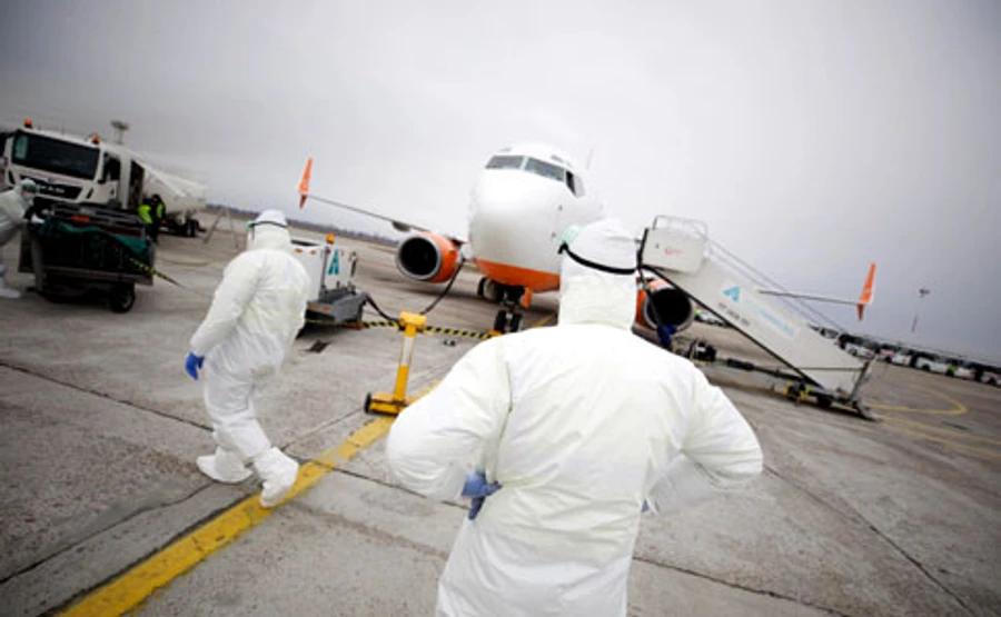 МВД: Эвакуированных из Китая повезут в Новые Санжары на Полтавщине 