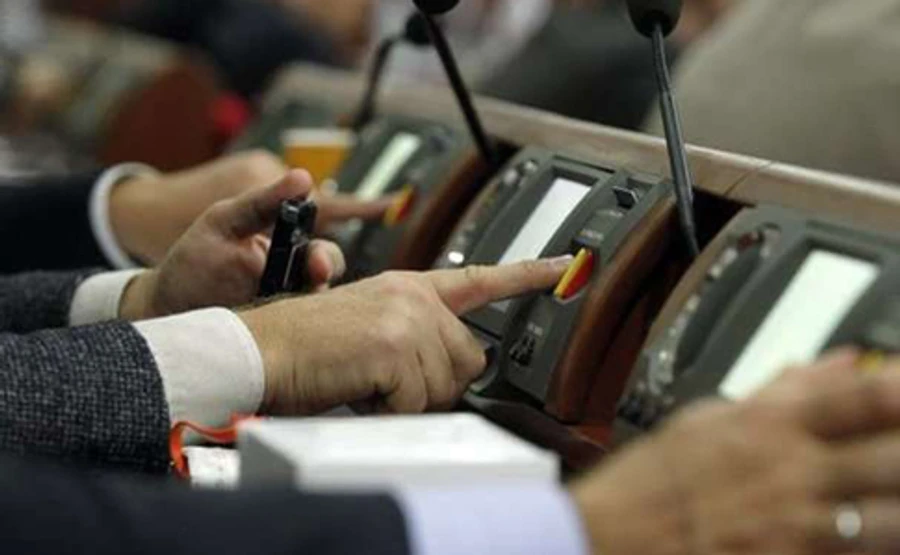 Кто за рынок земли в Раде: закон поддержали только слуги и внефракционные