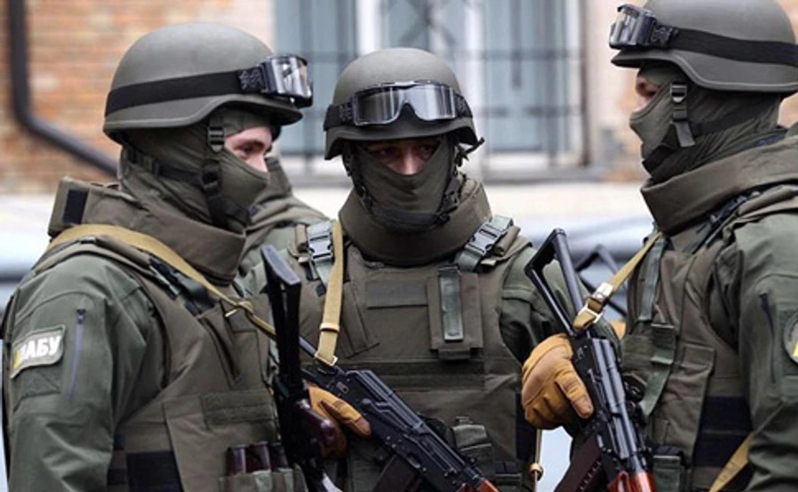 НАБУ пояснило, чому обшукує Окружний адмінсуд Києва і його голову