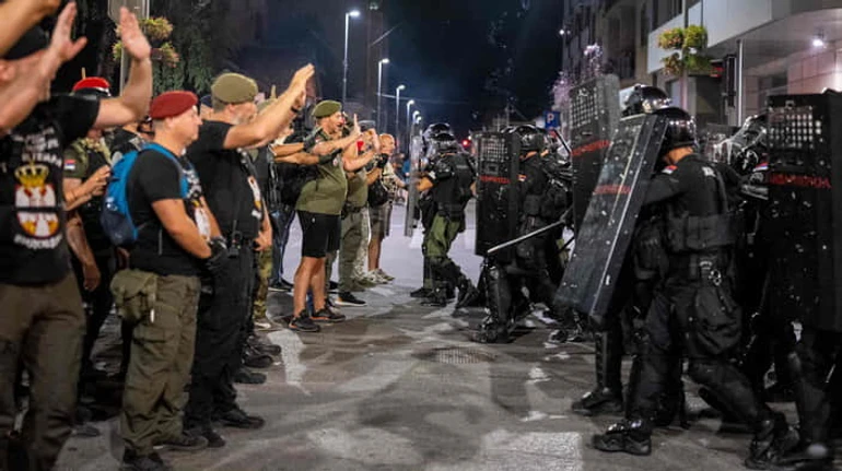Революция без помощи ЕС: почему разразились протесты в Сербии и грозит ли Вучичу падение