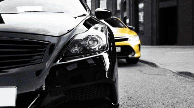 Власне авто чи таксі: що вигідніше обрати