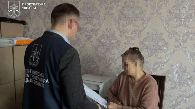 На Донеччині мати 18 років зберігала тіло доньки: сестра розповіла про ізоляцію, голод та байдужість служб