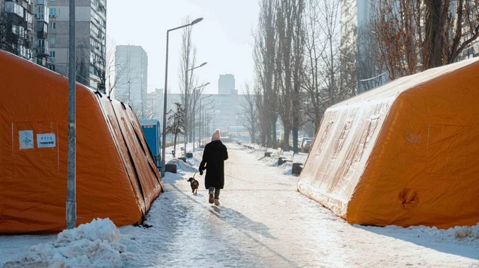 В Киеве в полтора раза увеличат количество пунктов обогрева – МВД