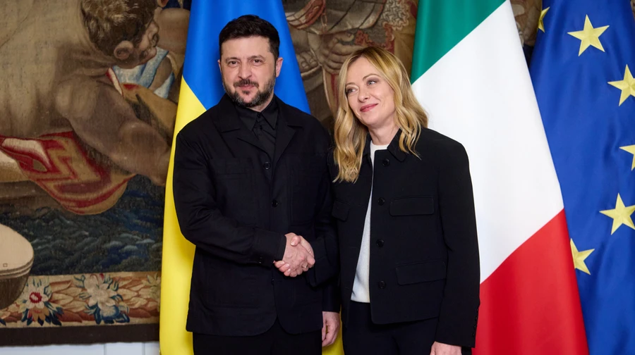 Zelenskyy chega à Itália em visita oficial