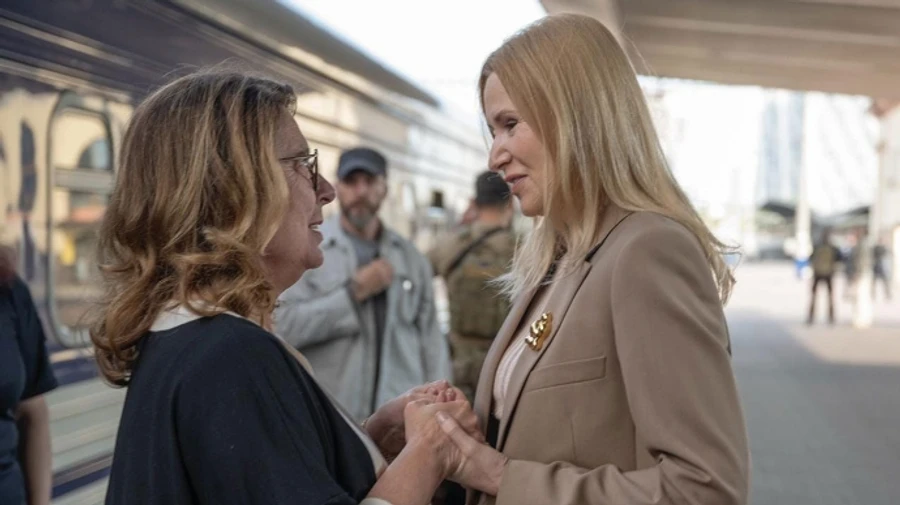 Глава польского Сената прибыла в Киев