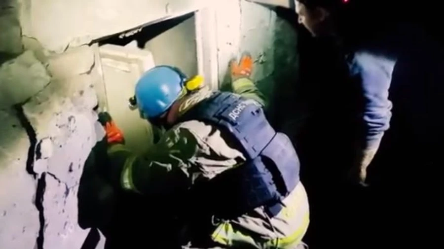 Russian forces launch airstrike on Toretsk, killing one civilian 