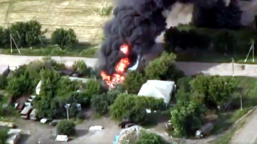 Арта ДШВ сожгла дотла тыловую технику российских оккупантов