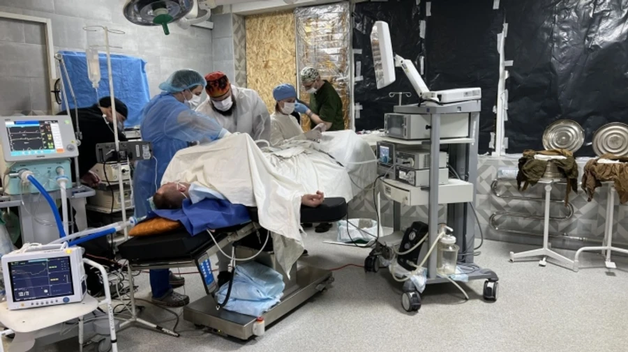 Strike on Kharkiv military hospital injured patients and staff, damaged buildings