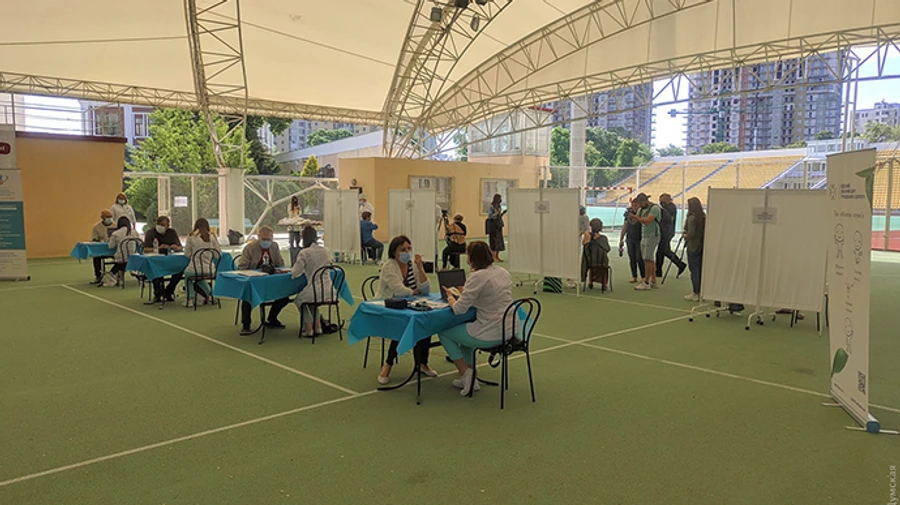 В Одессе после Киева и Львова открылся центр массовой вакцинации