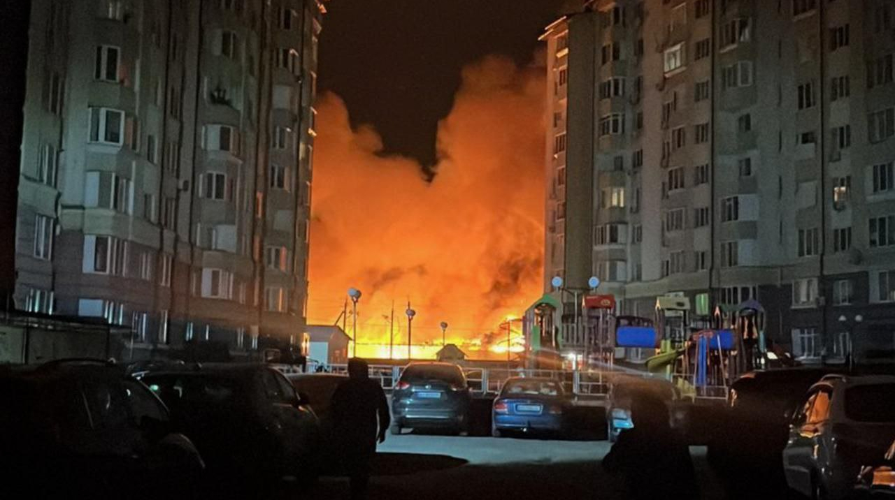Nighttime Russian attack on Kyiv Oblast: train station and depot destroyed, houses damaged, 3 injured – photos