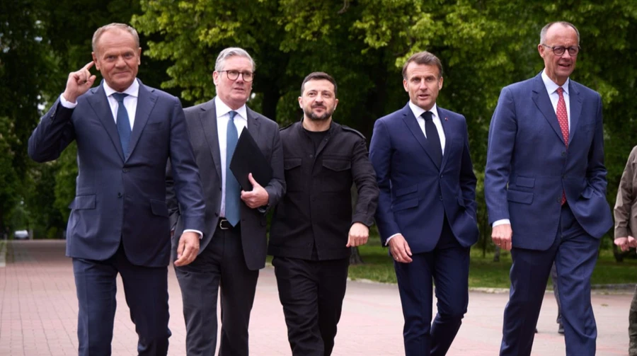 The participants in the conversation with Zelensky agreed that security guarantees are key - Tusk