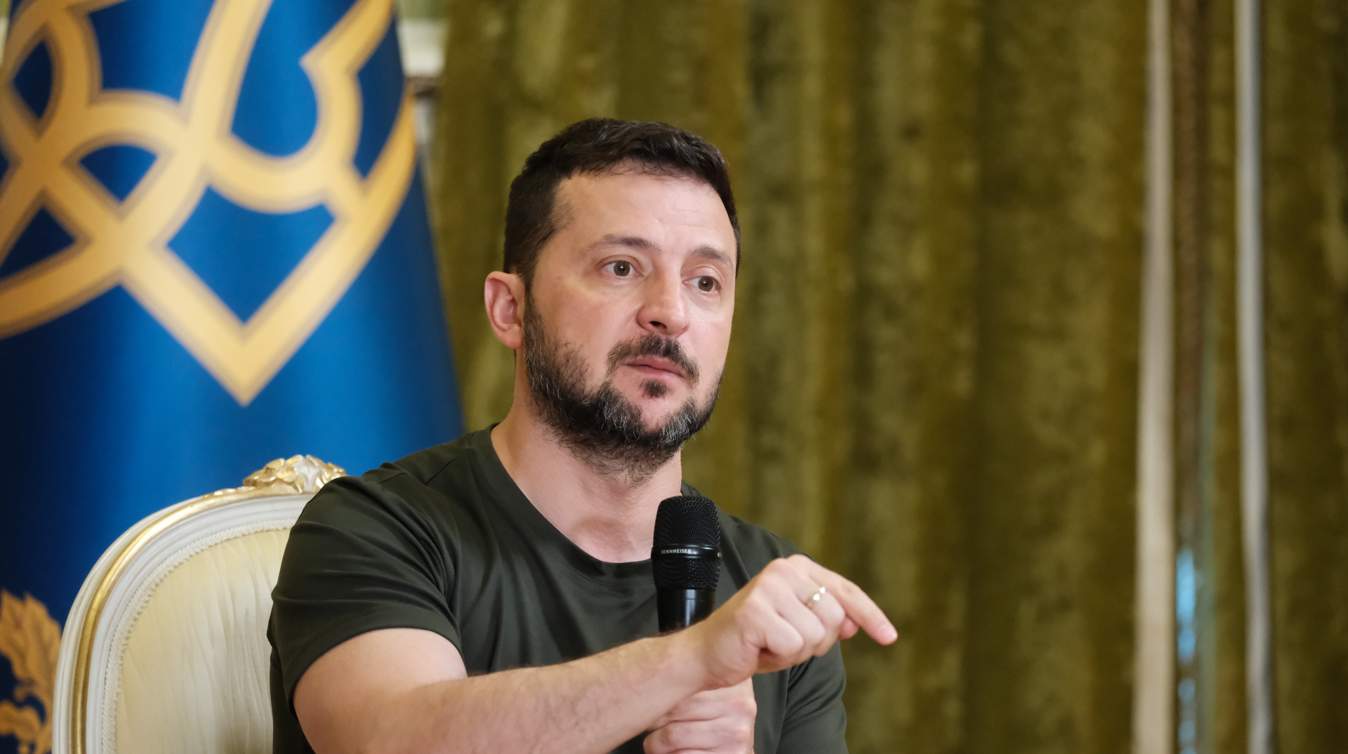 Zelenskyy explains why he sent only a political subgroup to talks in US