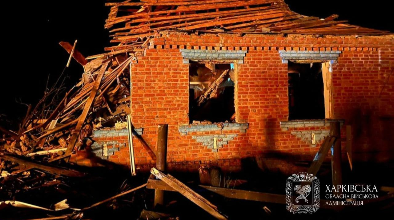 Уночі дрони РФ атакували Леб’яже на Харківщині: палали будинки, загинули 4 людини