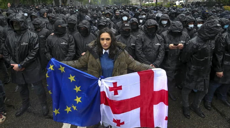 Россия выигрывает Грузию. Как ЕС и США теряют влияние на Тбилиси и реально ли это развернуть