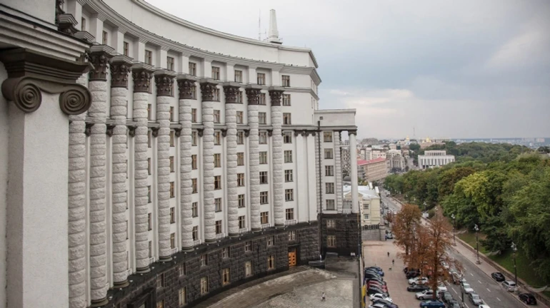 Нардепи і урядовці погиркалися на зустрічі у березні, але в кінці домовилися жити дружно – УП