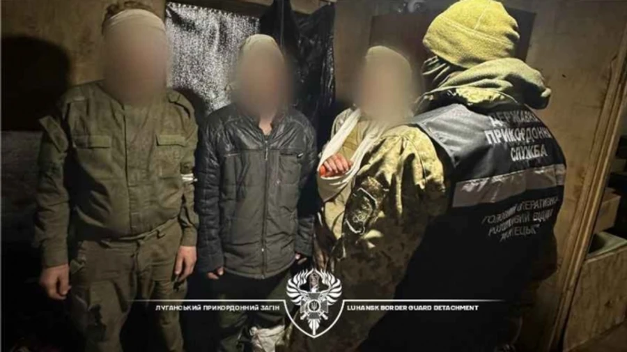 Пограничники взяли в плен трех оккупантов из танкового полка РФ на Донецком направлении