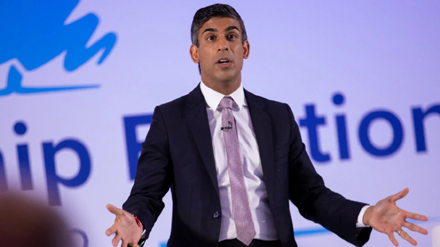 Ріші Сунак офіційно вступив у боротьбу за посаду наступного прем'єр-міністра Британії