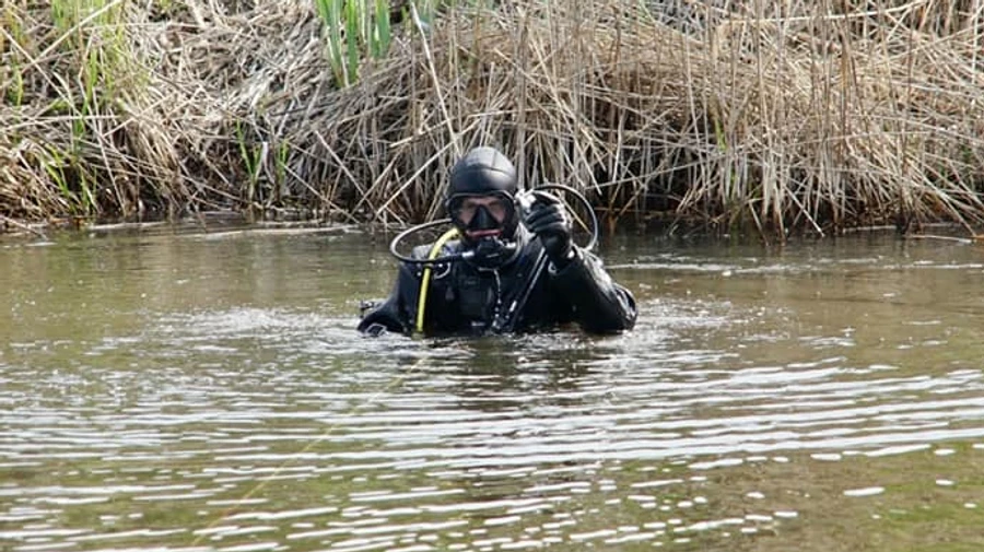 Після роботи саперів на Київщині починають насипати ще одну тимчасову переправу