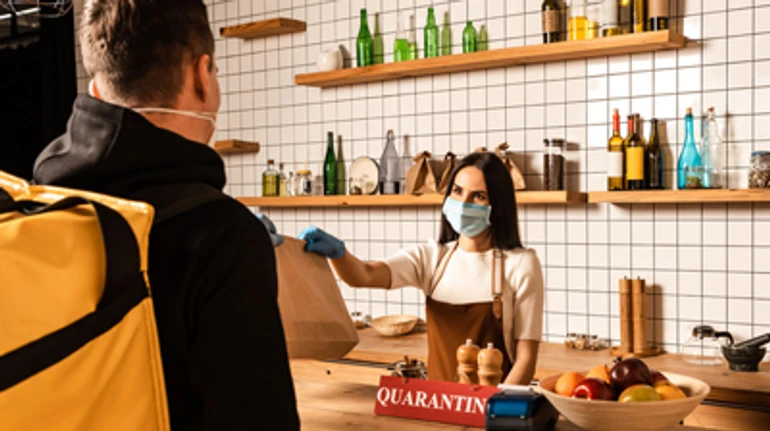 10% ВВП і чверть від усіх зайнятих: якому бізнесу буде важче повернутись до життя