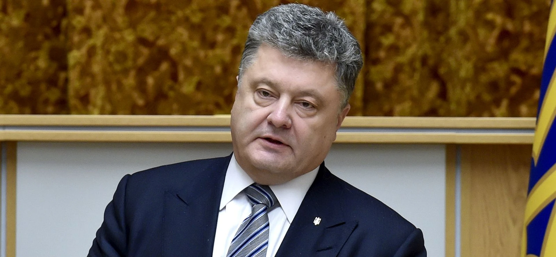 Карточный домик для Порошенко