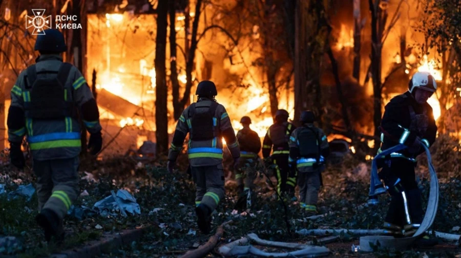 Nighttime missile and drone strike: fires break out in Kyiv, 26 people injured – photos