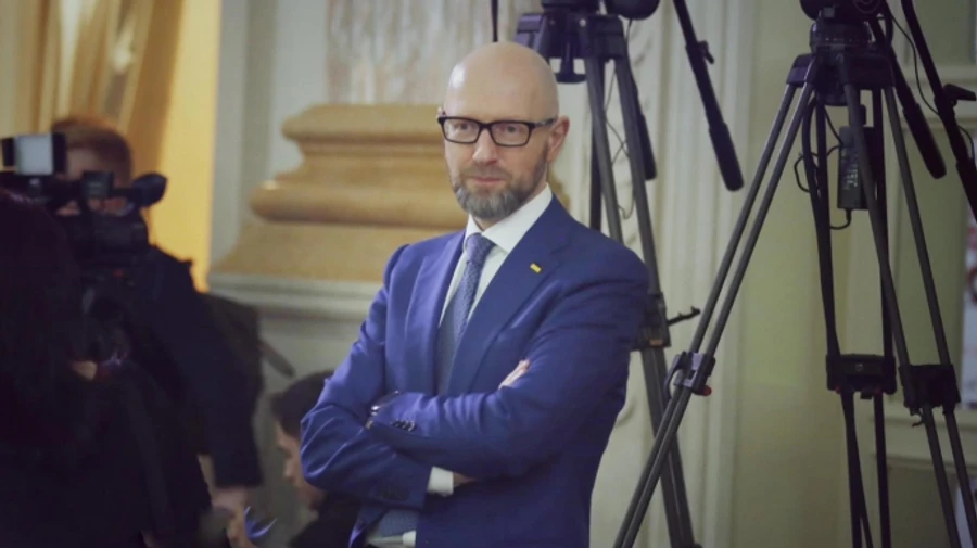 Яценюк: Інформація про мою нерухомість в Криму – примітивний фейк