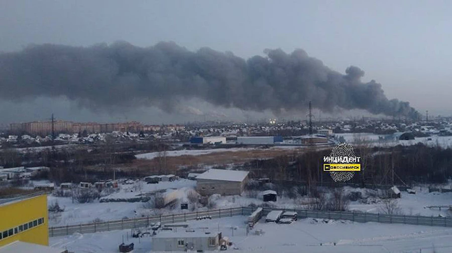 Large-scale fire in Novosibirsk, Russia: eyewitnesses report explosions