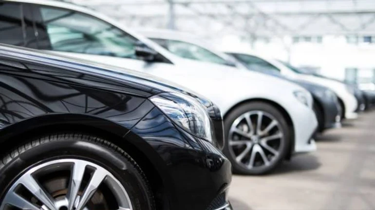 Авто за три копійки. Як топчиновники підтасовують декларації