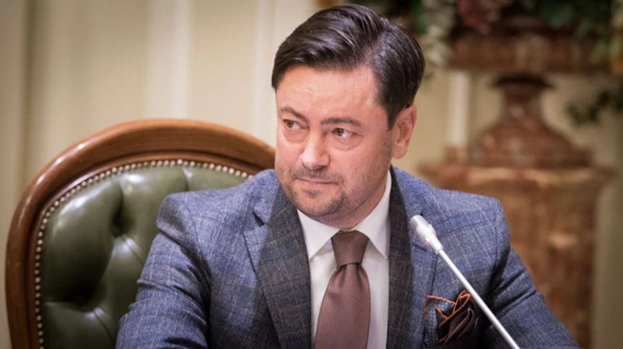 Рада звільнила керівника свого апарату 