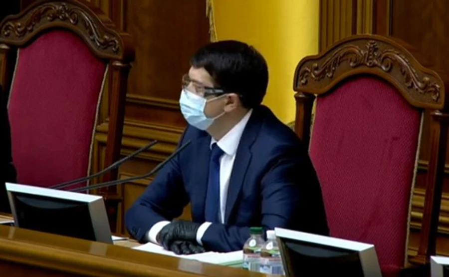 Рада за 35 хвилин встигла провести 2 засідання і розійтися