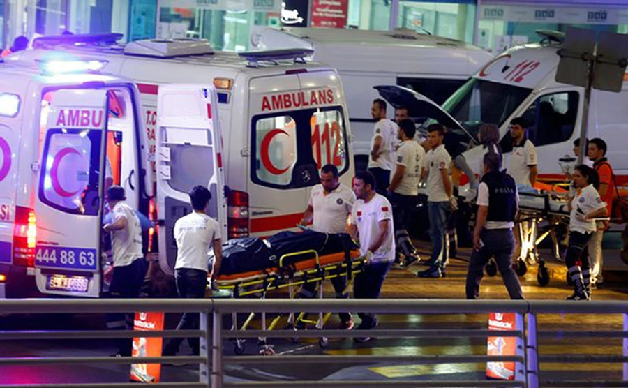 Теракт в Турции: официально подтверждено 36 погибших и около 150 раненых
