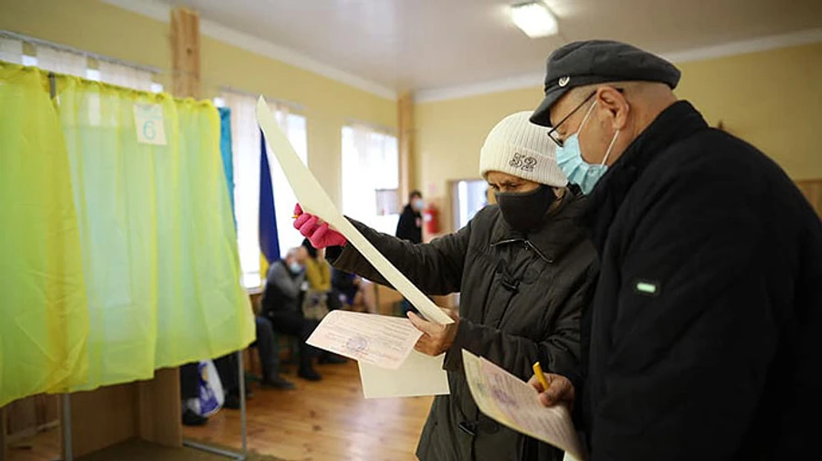 Ukrainians convinced that now is not time for elections, poll finds