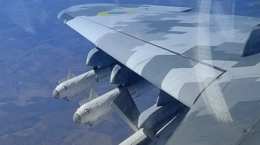 ЗСУ на Херсонщині з повітря вдарили по скупченню живої сили і техніки ворога