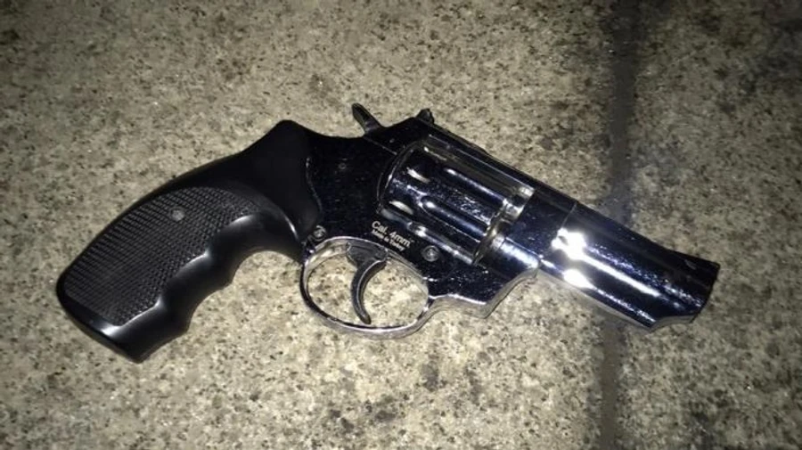 На різдвяному ярмарку у Львові чоловік стріляв у охоронця