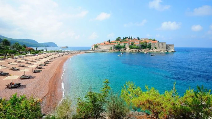 Чорногорія дозволила в'їзд росіянам без обмежень, у посольстві України обурені