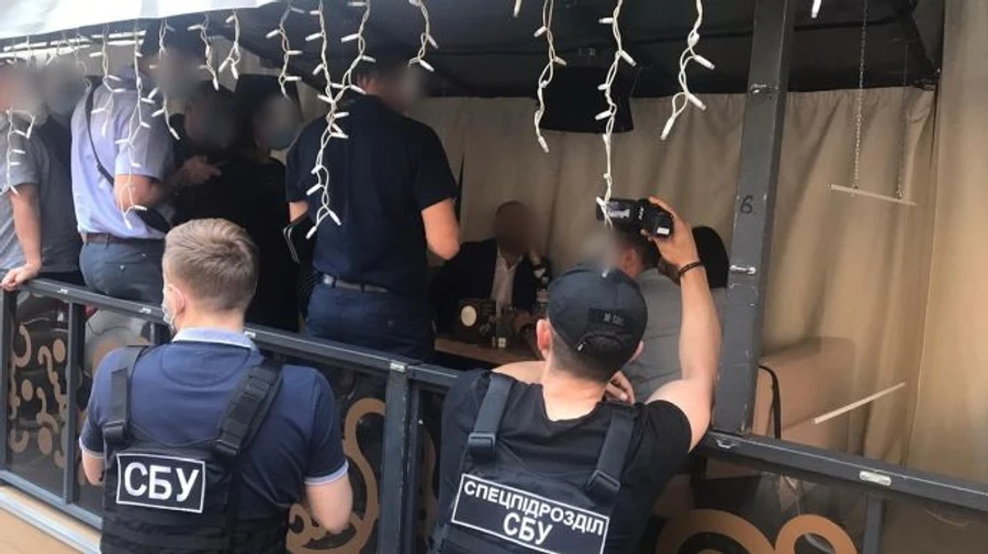 Силовики затримали голову Кіровоградської ОДА: підозрюють у вимаганні майже 2 млн