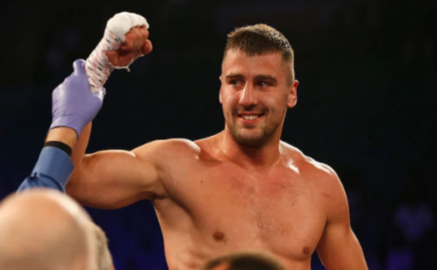 Гвоздик защитил титул чемпиона мира WBC в полутяжелом весе