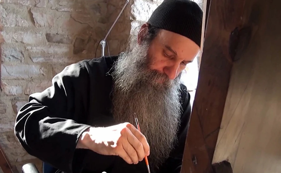 Изготовленный на пергаменте афонским иконописцем Томос для ПЦУ уже на Фанаре