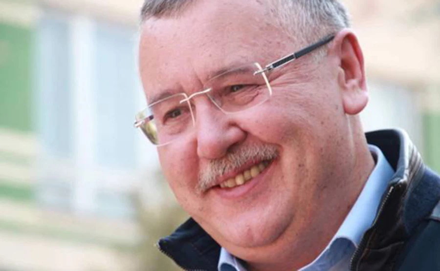 Опитування показало лідерів на виборах Ради - партії Тимошенко і Гриценка